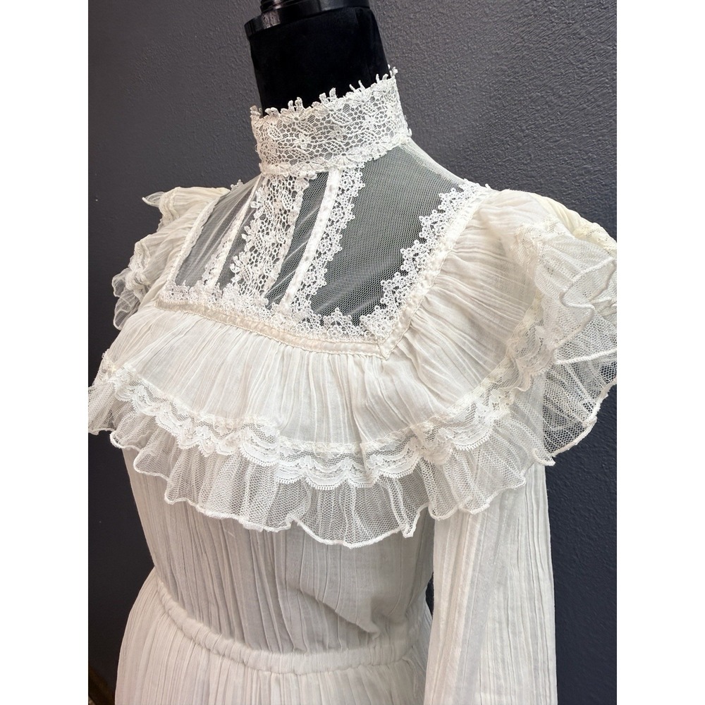 Vintage 1970s Gunne Sax By Jessica McClintock White Dress With Petticoat Sz 7